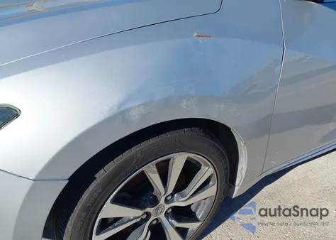 2017 Nissan Maxima 3.5 Platinum/3.5 S/3.5 Sl/3.5 Sr/3.5 Sv z USA, uszkodzony, nr VIN 1N4AA6AP6HC375519